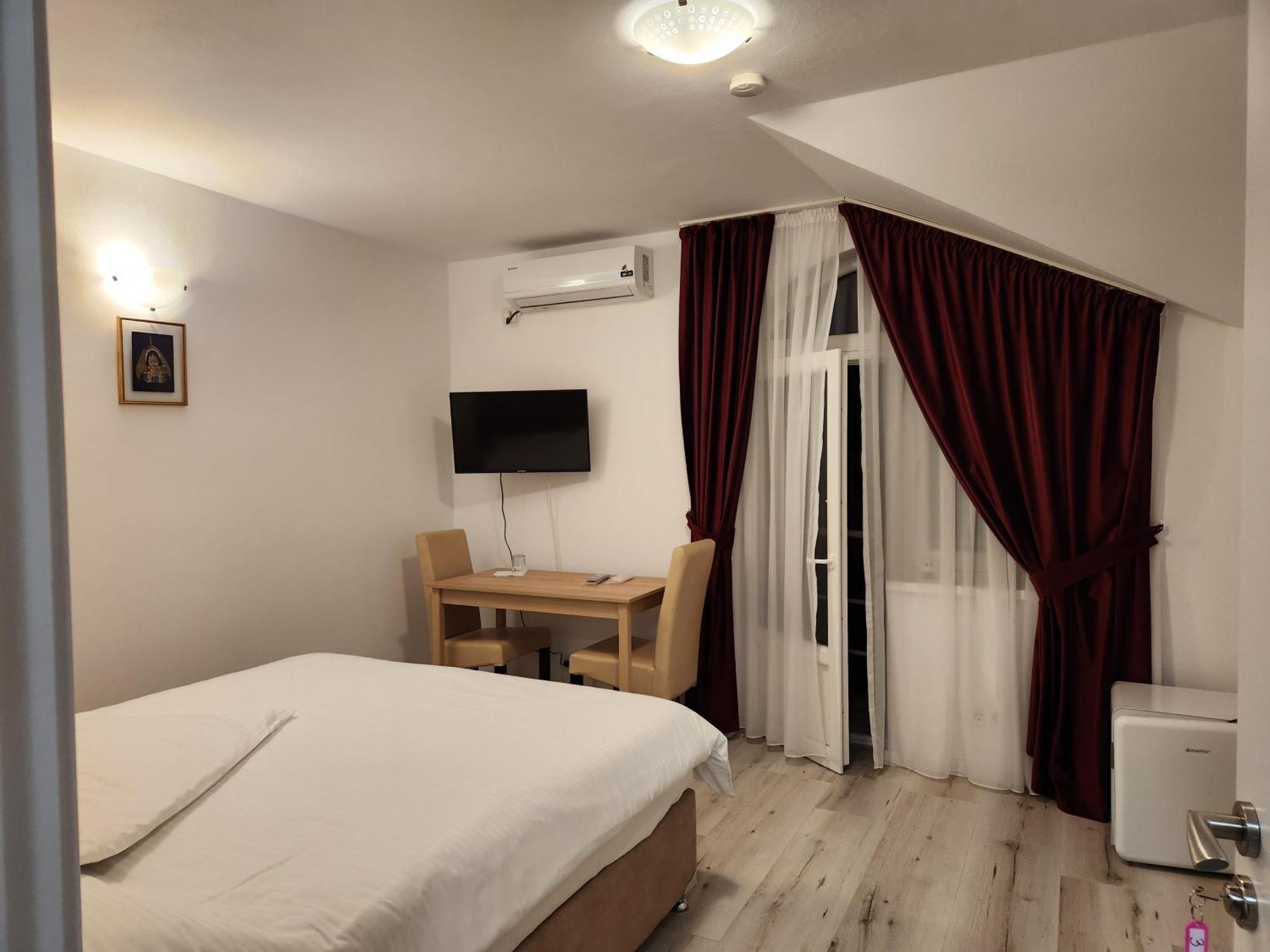 Vila Reghina Alba Iulia Buitenkant foto