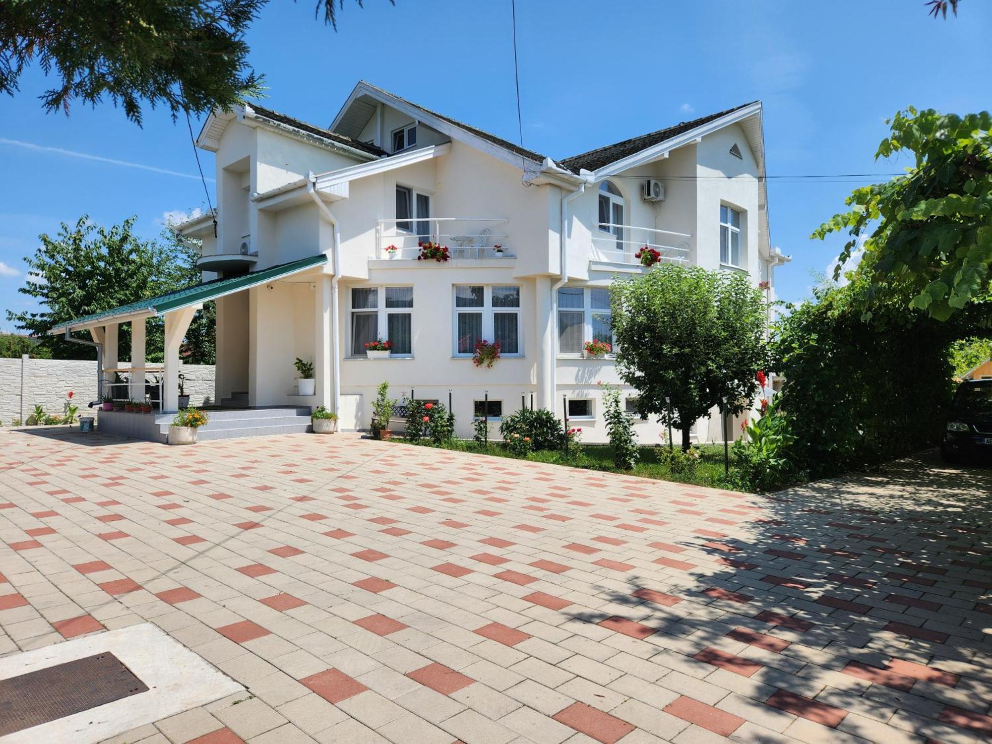 Vila Reghina Alba Iulia Buitenkant foto