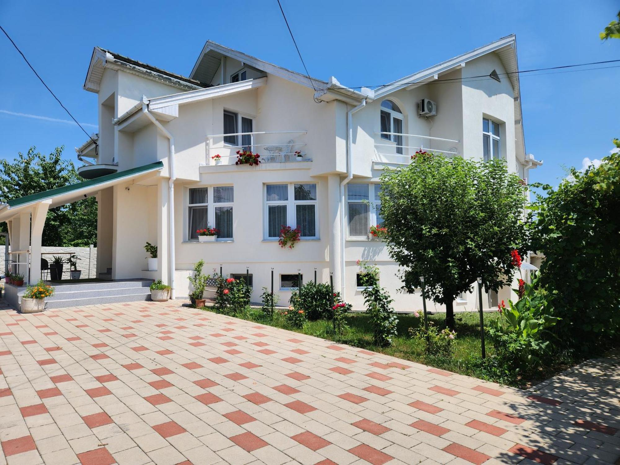 Vila Reghina Alba Iulia Buitenkant foto